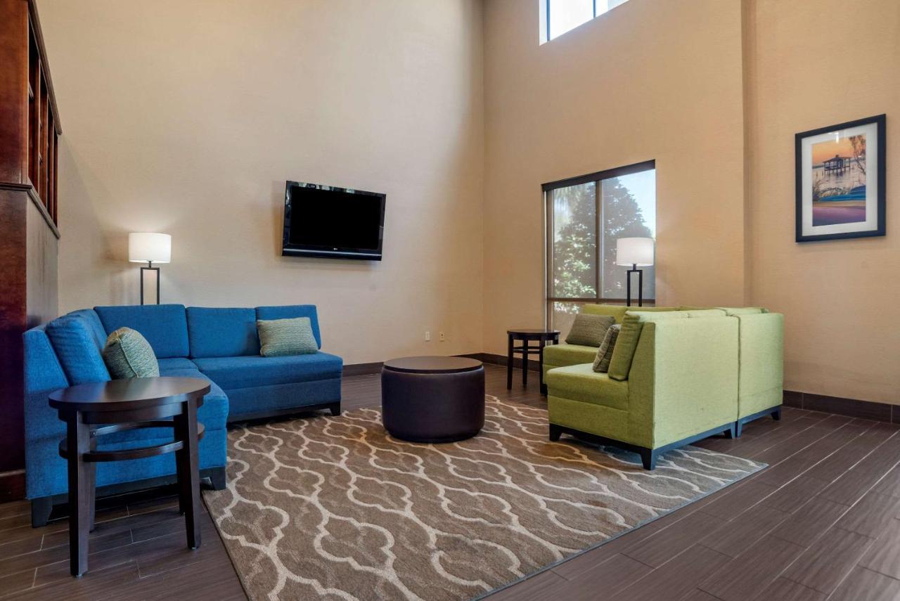 Comfort West Tillmans Corner